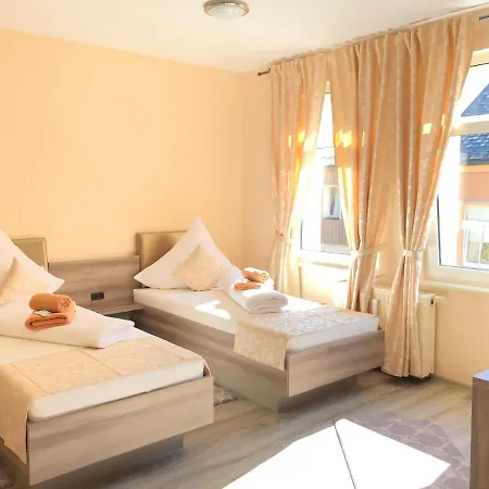 Goldenes Vogtland 4* 巴特埃尔斯特